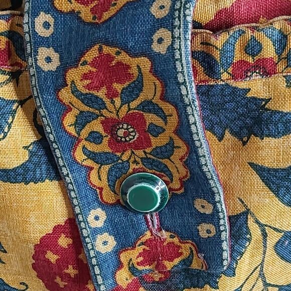 Handcrafted cotton soft canvas shell with polyester lining with light padding - Picture 3 of 10